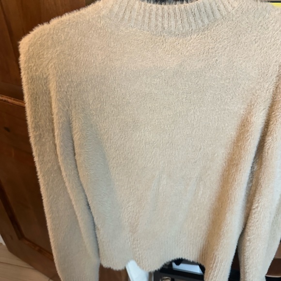 Revolve Astr The Label Sweater - Picture 9 of 12